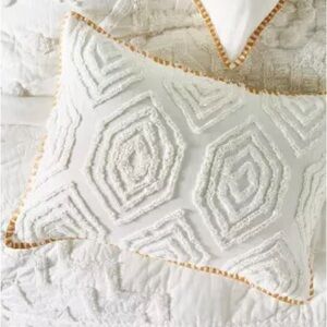 Anthropologie Tufted Cidra Pair of Shams - New With Tags